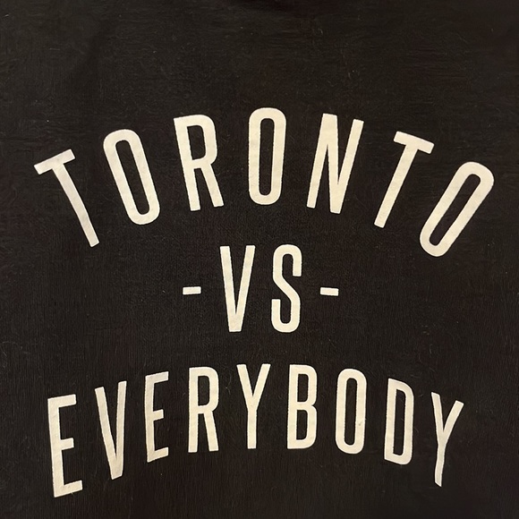 Peace Collective Toronto pull-over - Picture 3 of 3